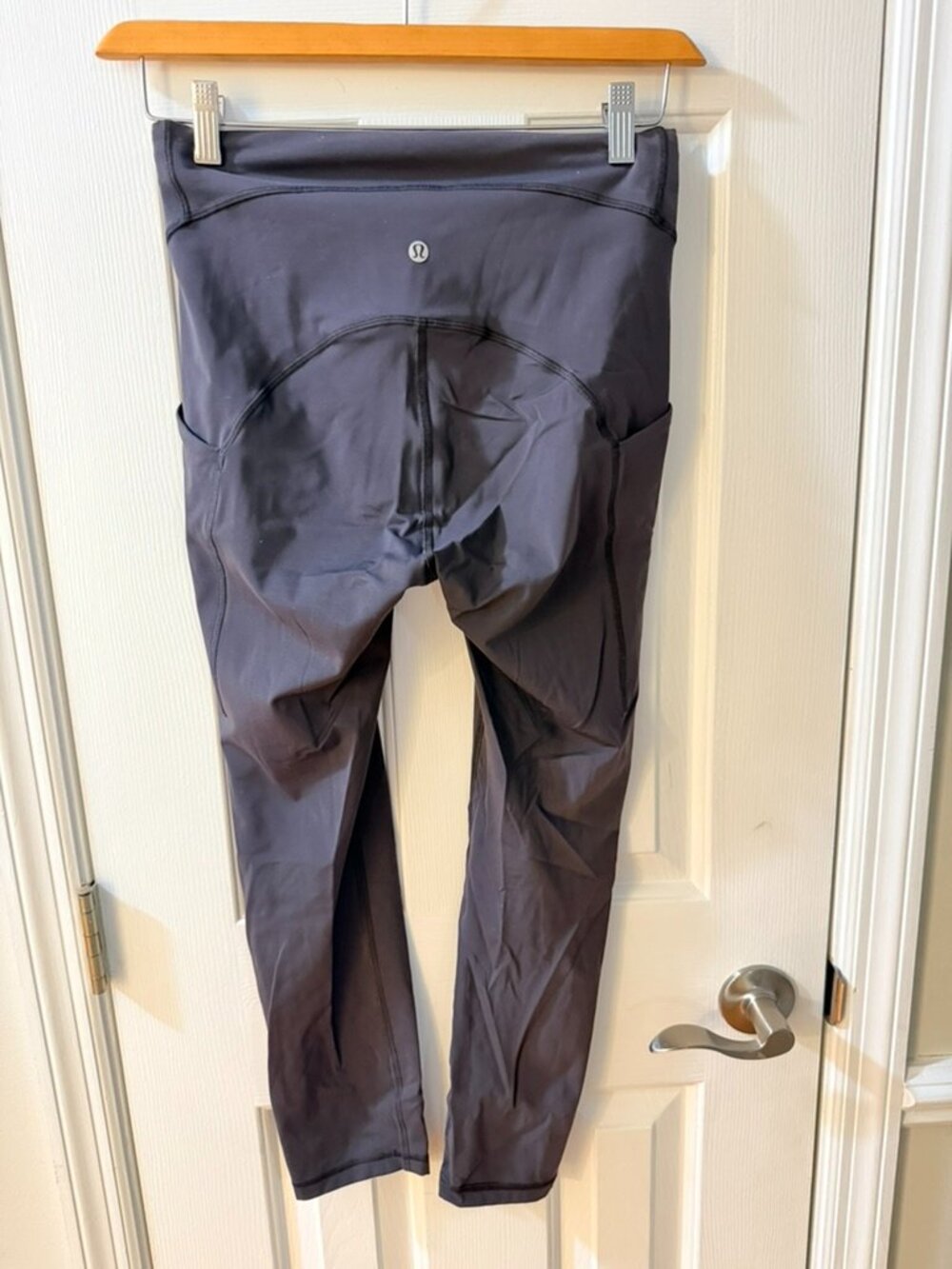 Lululemon Black Gray Shiny High Rise Leggings Size 6